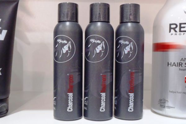 charcoal-shampoo-13BE5B4AB-B042-E630-46B3-F04DF40CAB31.jpg
